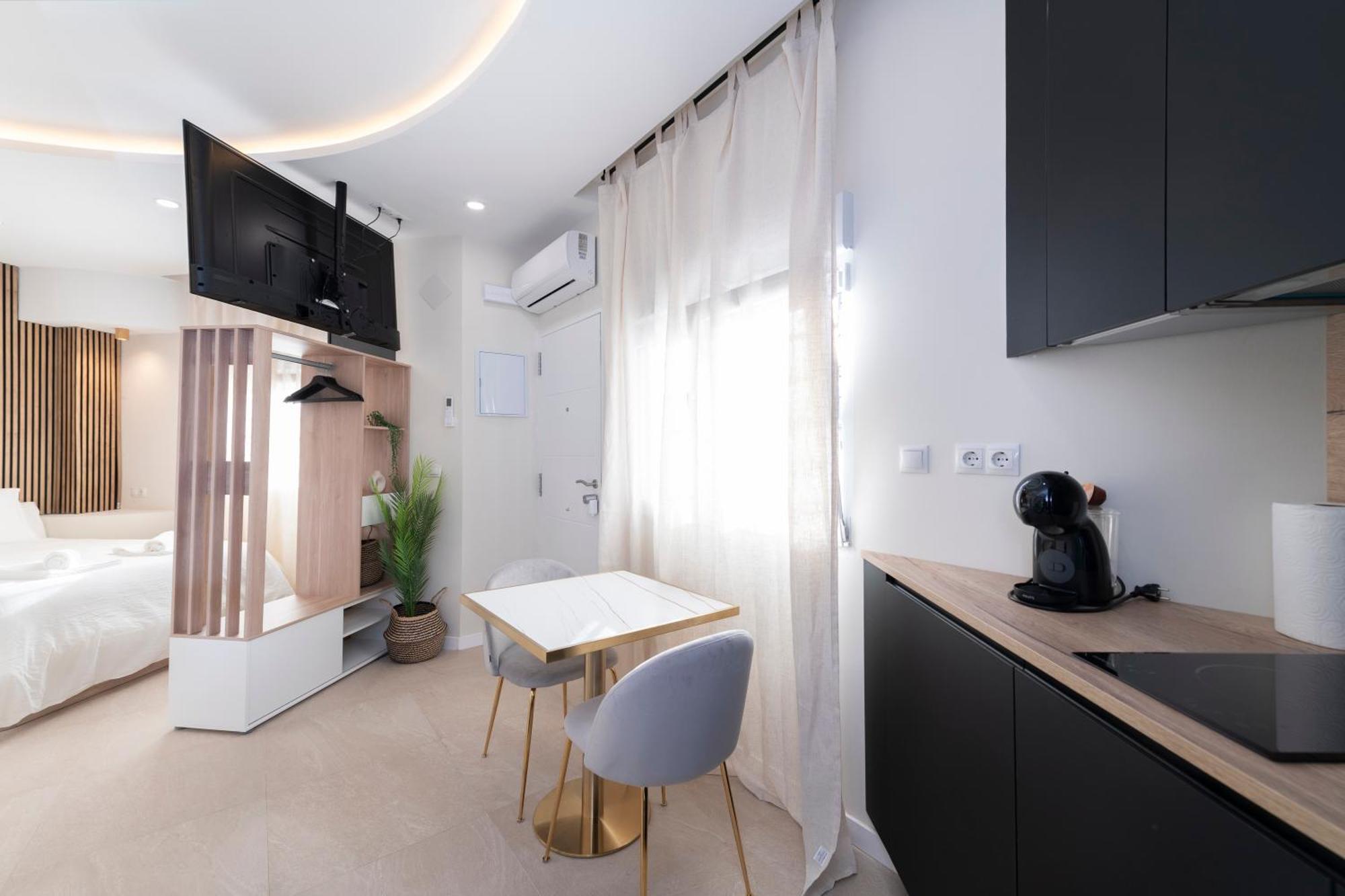 Malaga Boutique V.V Luxury Jacuzzy Apartment ภายนอก รูปภาพ