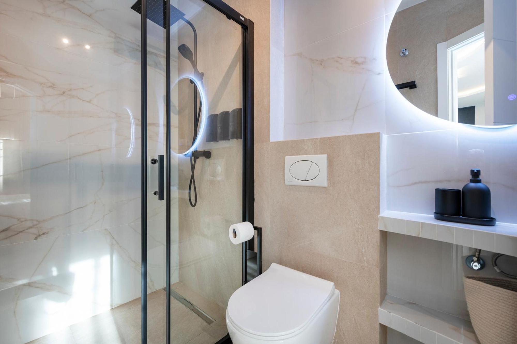 Malaga Boutique V.V Luxury Jacuzzy Apartment ภายนอก รูปภาพ